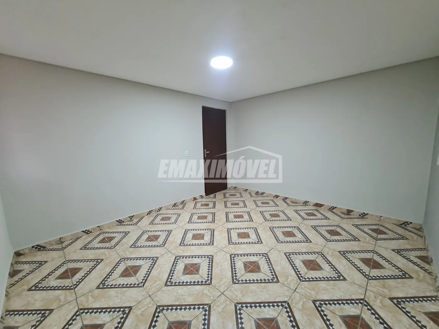 Casa - em Bairros - Jardim Santa Catarina - Sorocaba R$ 1.150,00. Cód.:  709061